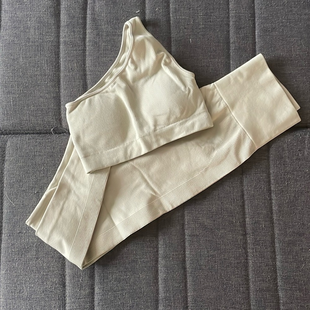 One shoulder workout set worn twice